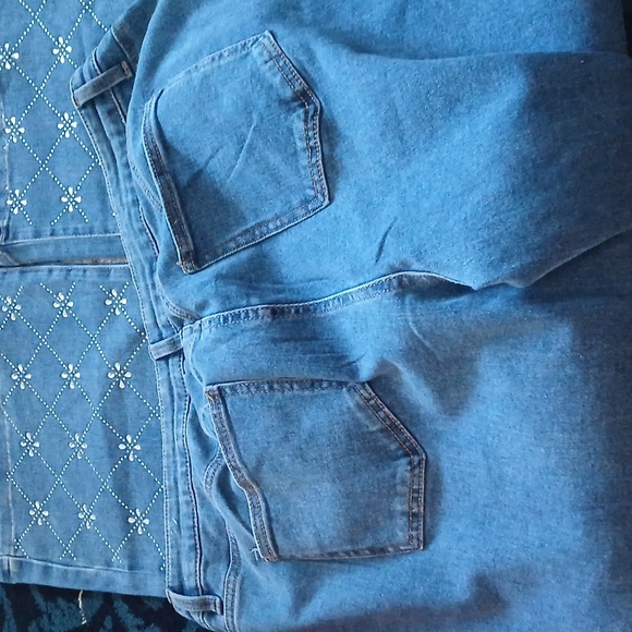 Cato Blue High Rise Women Jeans with Silver Accents - Picture 6 of 6